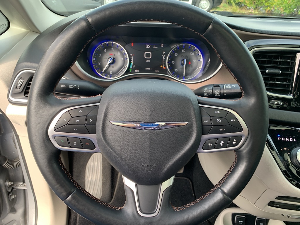 2018 Chrysler Pacifica Touring Plus photo 10