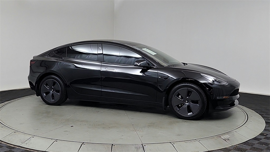Used 2021 Tesla Model 3 Base with VIN 5YJ3E1EA4MF084269 for sale in Portland, OR