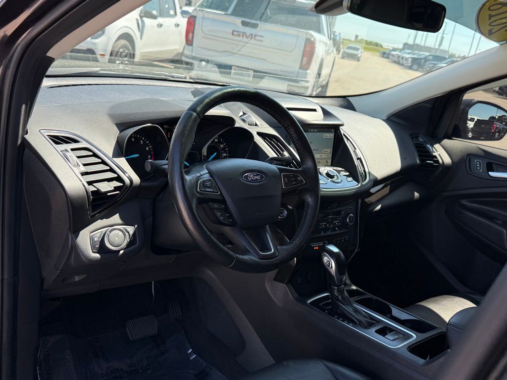 2018 Ford Escape Titanium photo 2