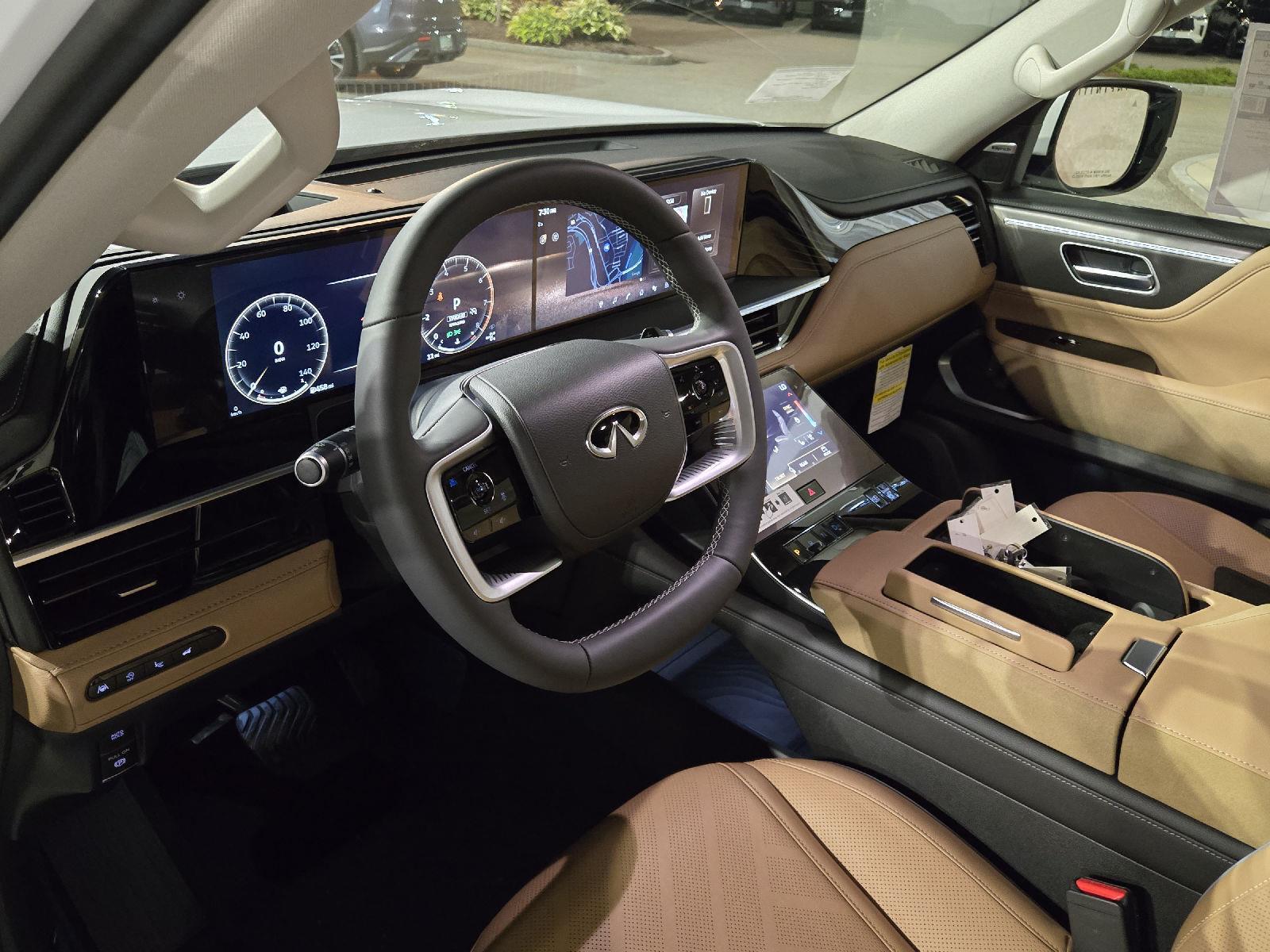 2026 Infiniti QX80 Luxe photo 5