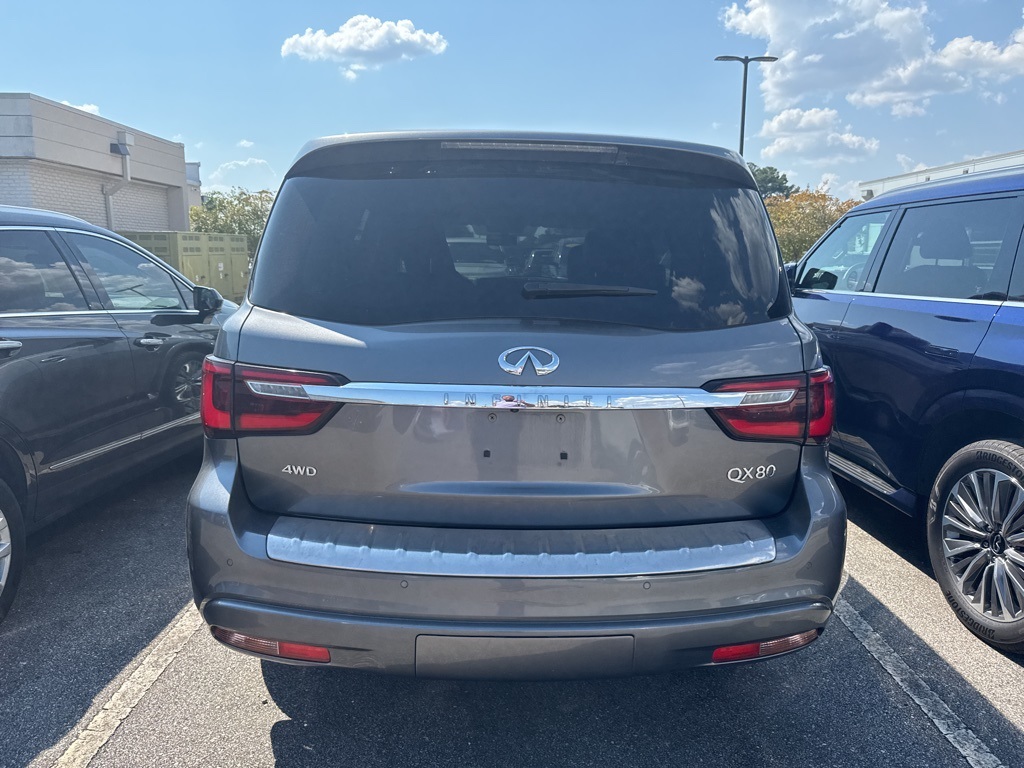 2020 Infiniti QX80 Luxe photo 6