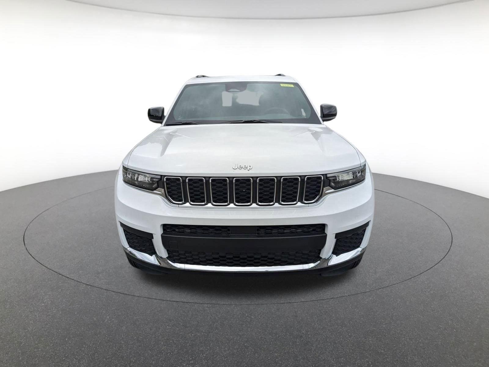 2025 Jeep Grand Cherokee Laredo X photo 6