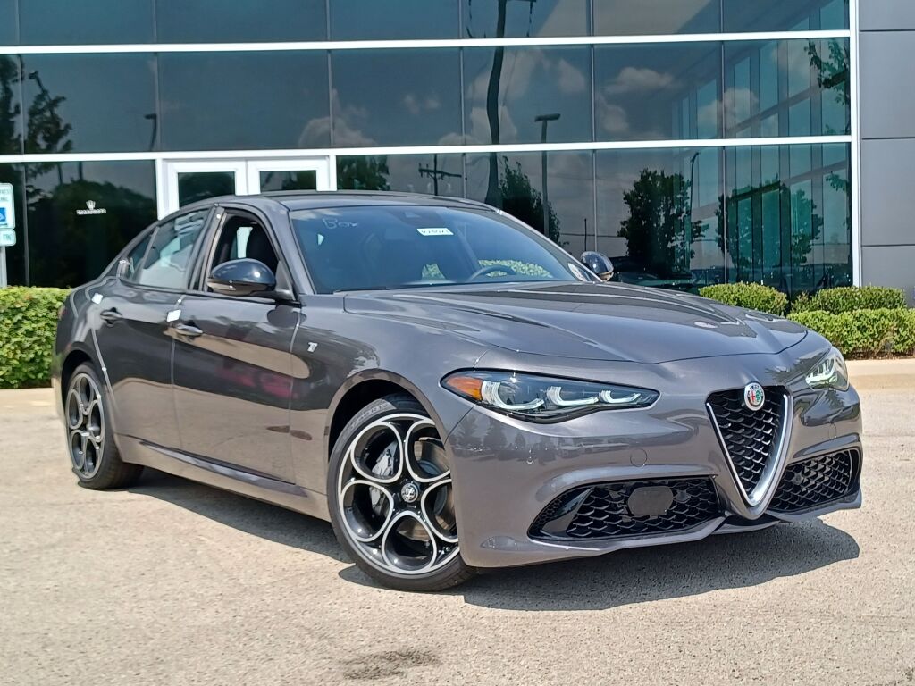 2024 Alfa Romeo Giulia Ti's photo