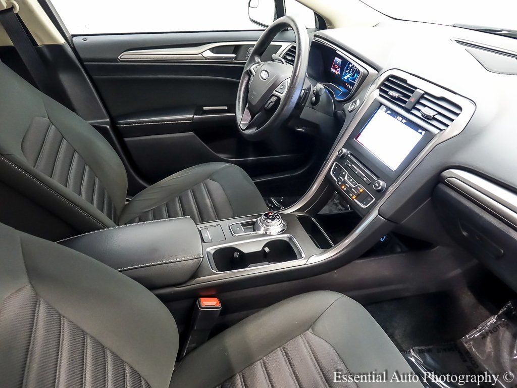 2017 FORD FUSION - Image 24