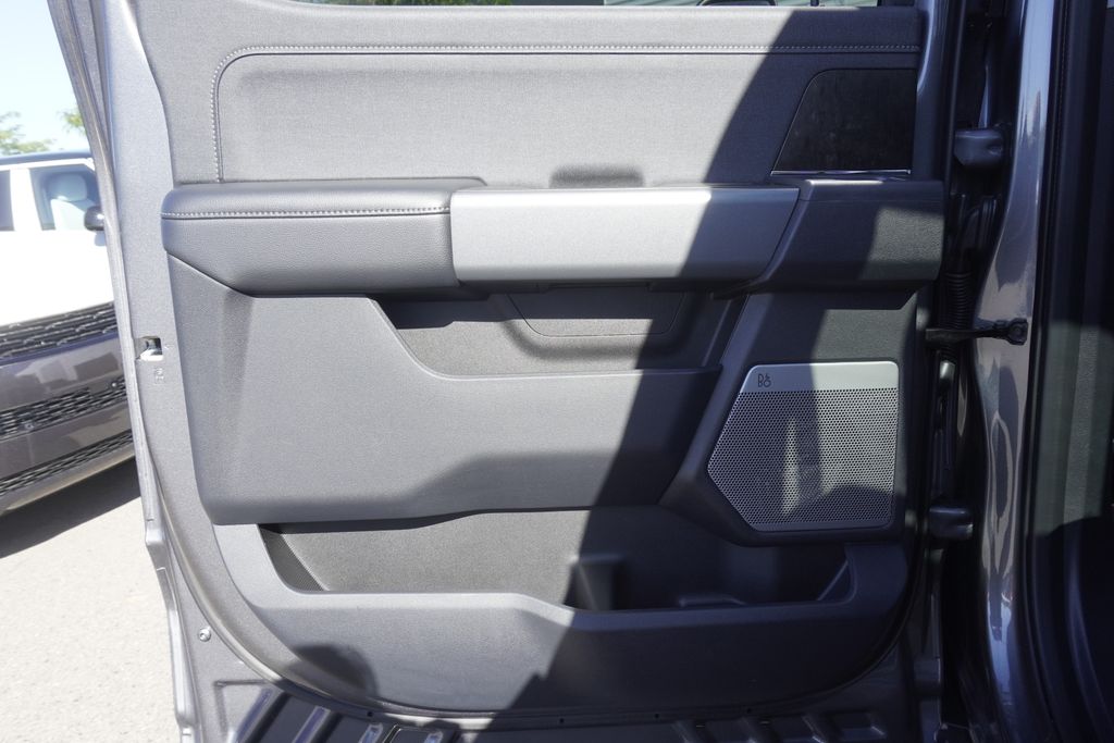 2024 Ford F-250 photo 28