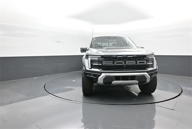 2025 Ford F-150 Raptor photo 2