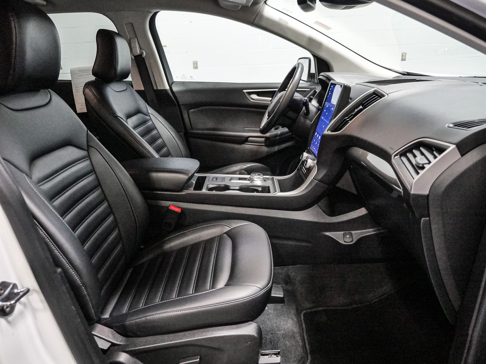 2024 Ford Edge SEL photo 21