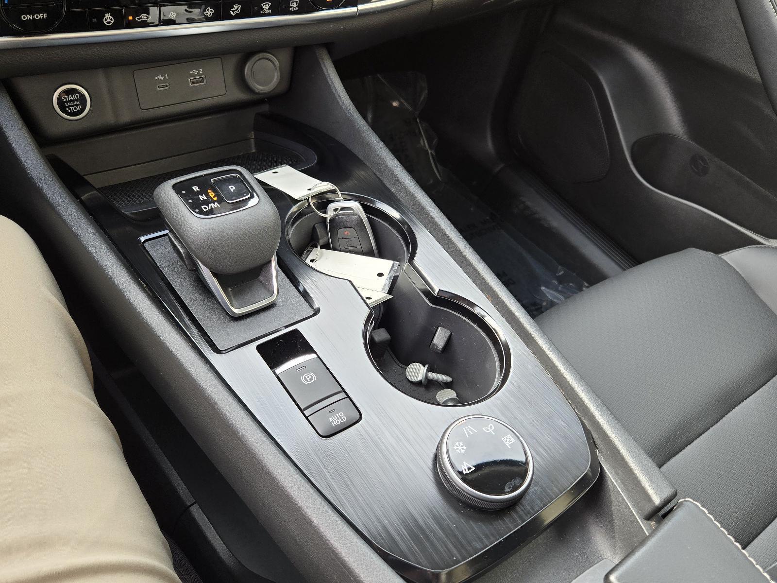 2023 Nissan Rogue SV photo 27