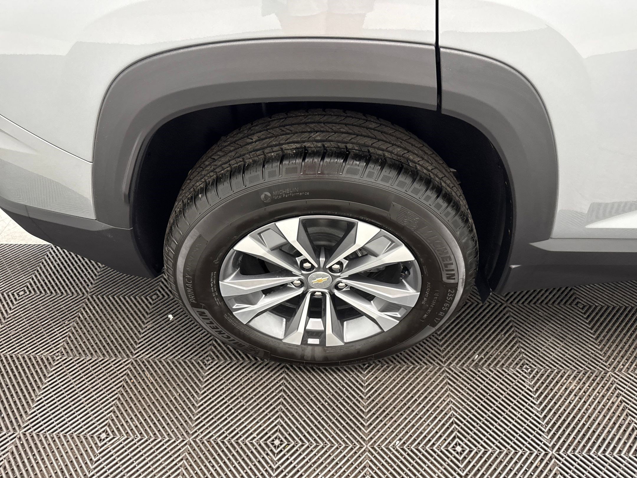 2026 Chevrolet Equinox LT photo 10