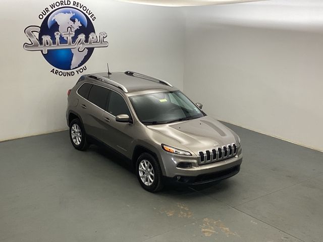 2017 Jeep Cherokee Latitude photo 11