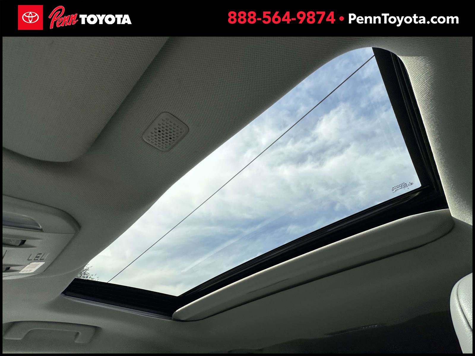 2022 Toyota Highlander XLE photo 27