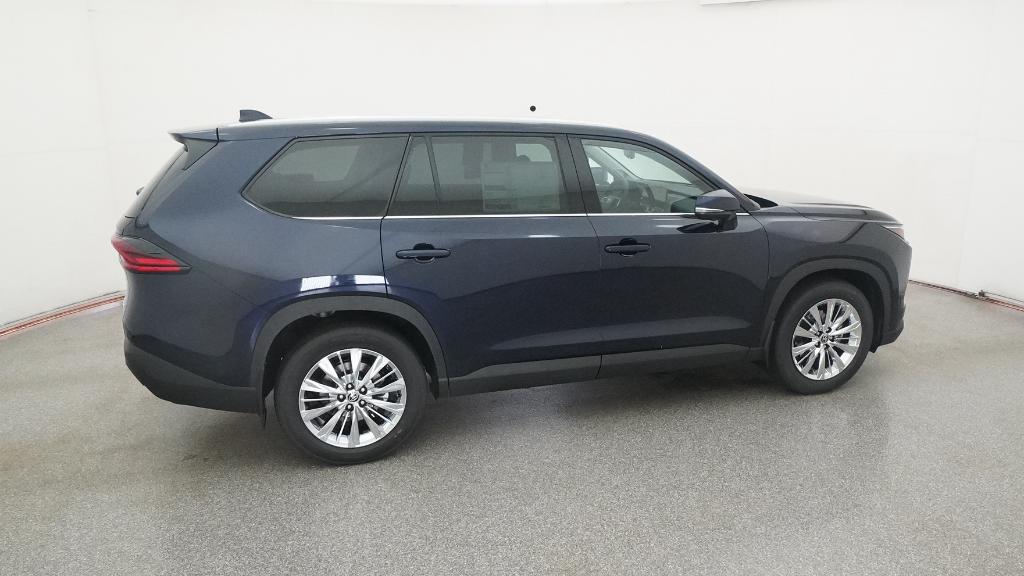 2026 Toyota Grand Highlander Platinum AWD photo 24