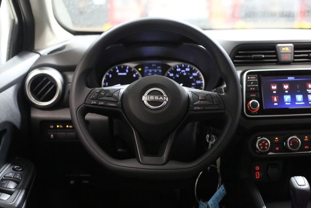 2025 Nissan Versa S photo 16