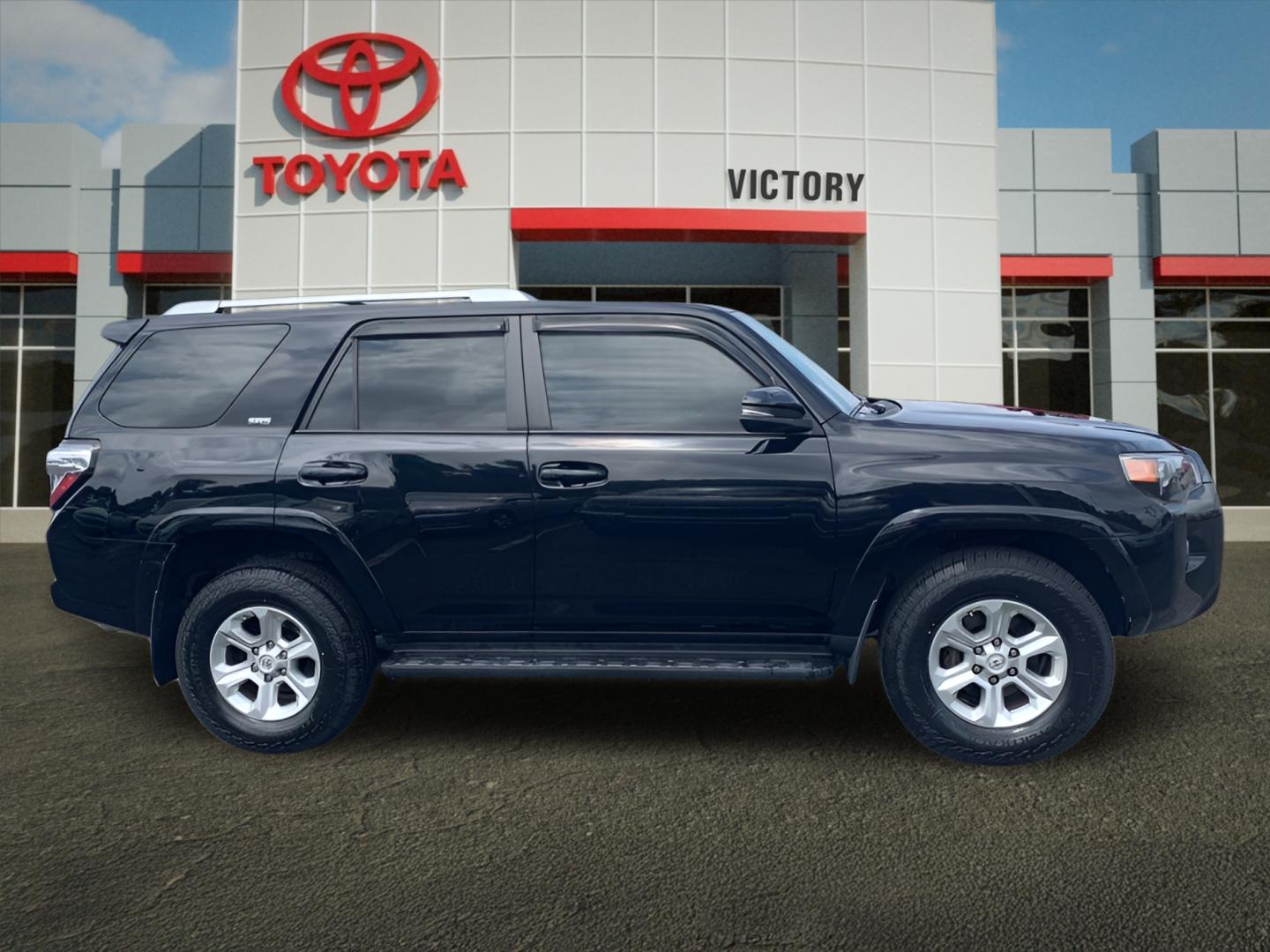 2018 Toyota 4Runner SR5 Premium photo 2