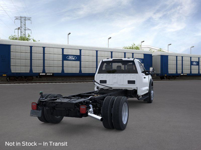 2025 Ford F-550 photo 9