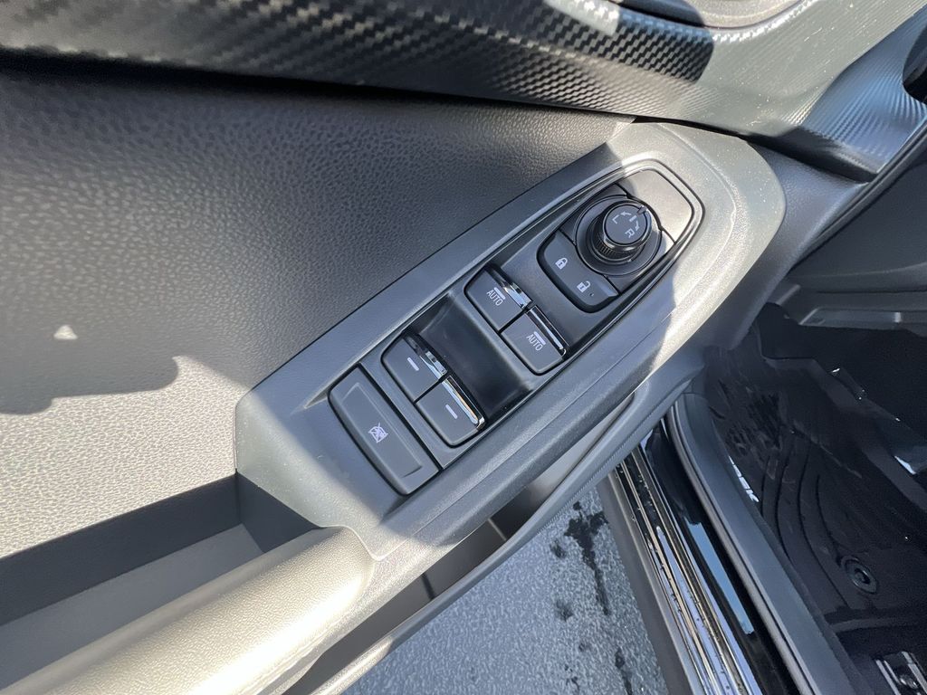 2025 Subaru Crosstrek Premium photo 19