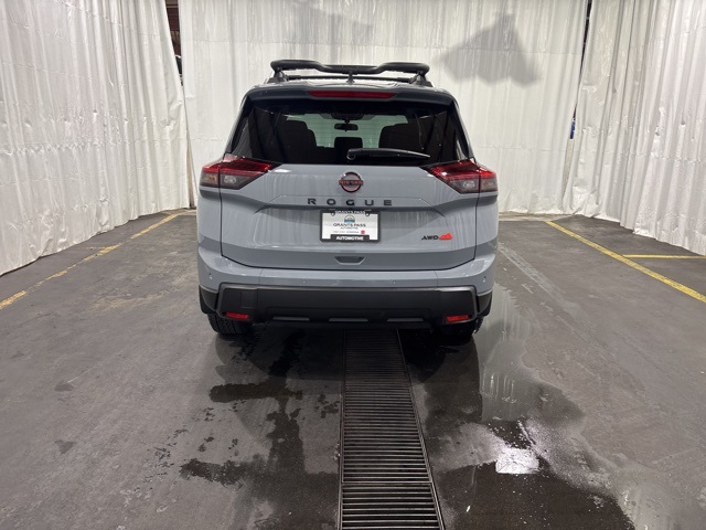 2026 Nissan Rogue SV photo 3