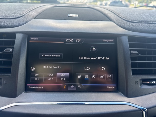 2013 Lincoln MKS EcoBoost photo 18