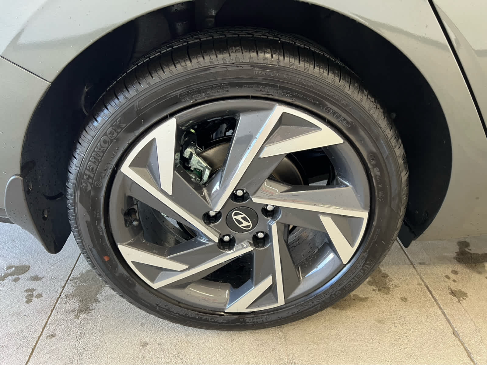 2025 Hyundai Elantra SEL Convenience photo 10
