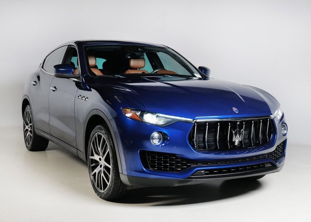 2017 Maserati Levante Base photo 19