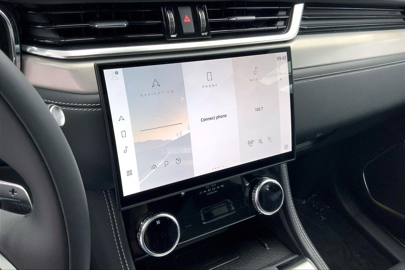 2026 Jaguar F-PACE P250 R-Dynamic S photo 4