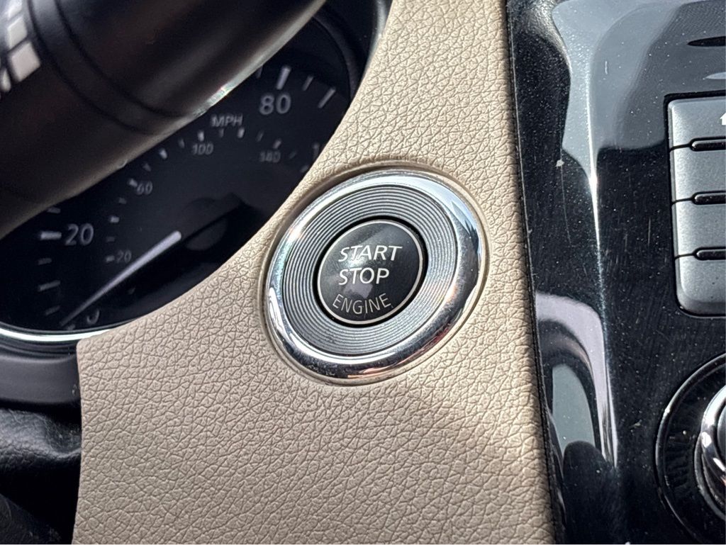 2020 Nissan Rogue SL photo 26
