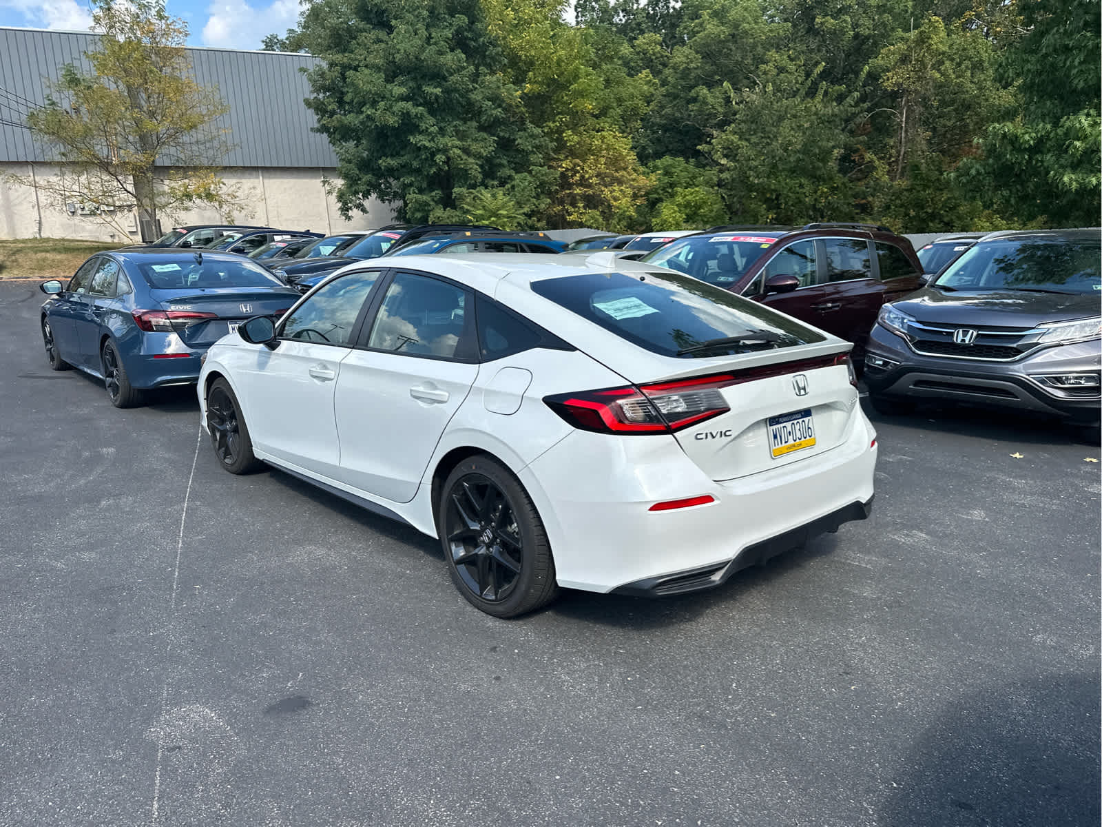 2025 Honda Civic Sport photo 3