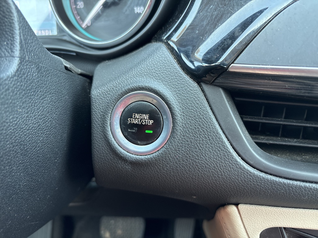 2018 Buick Envision Essence photo 13