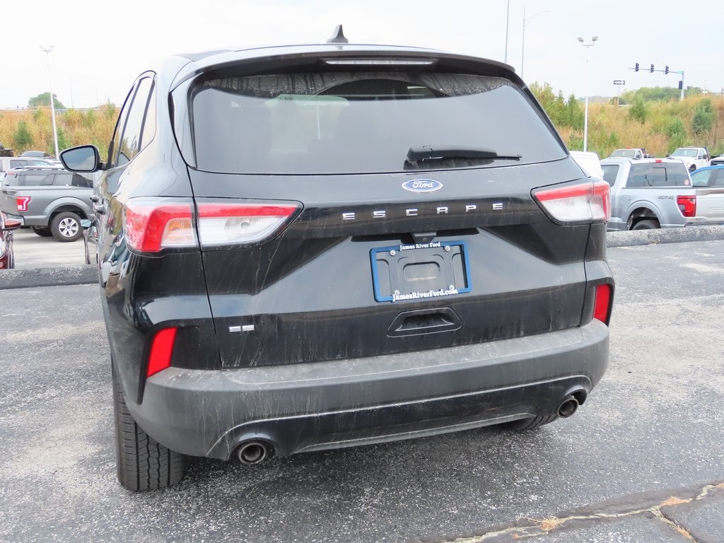 2022 Ford Escape SE photo 16