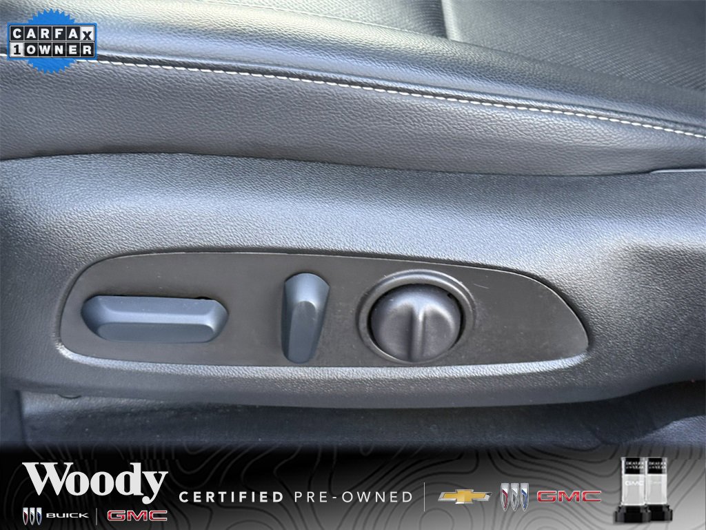 2023 GMC ACADIA - Image 15