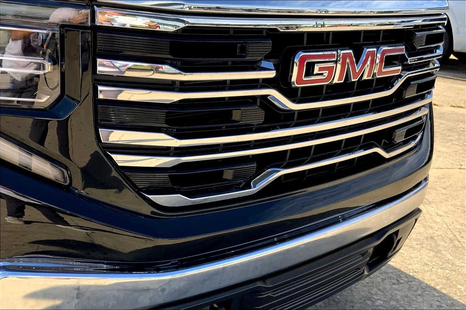 2024 Gmc Sierra 1500 SLT photo 25