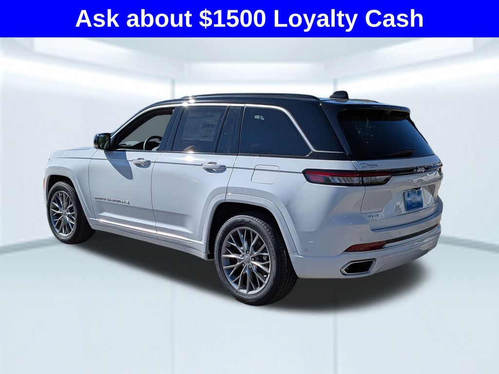 2025 Jeep Grand Cherokee Summit photo 3