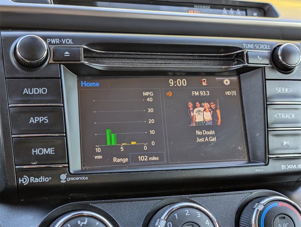 2017 Toyota RAV4 LE photo 26
