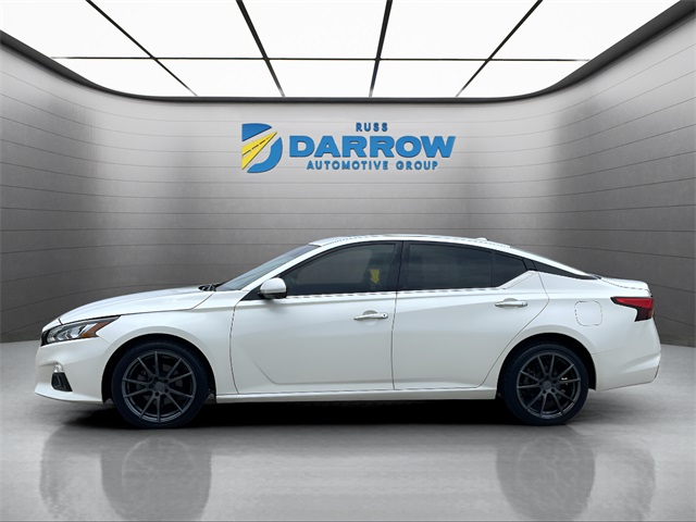 2019 Nissan Altima 2.5 Platinum photo 2