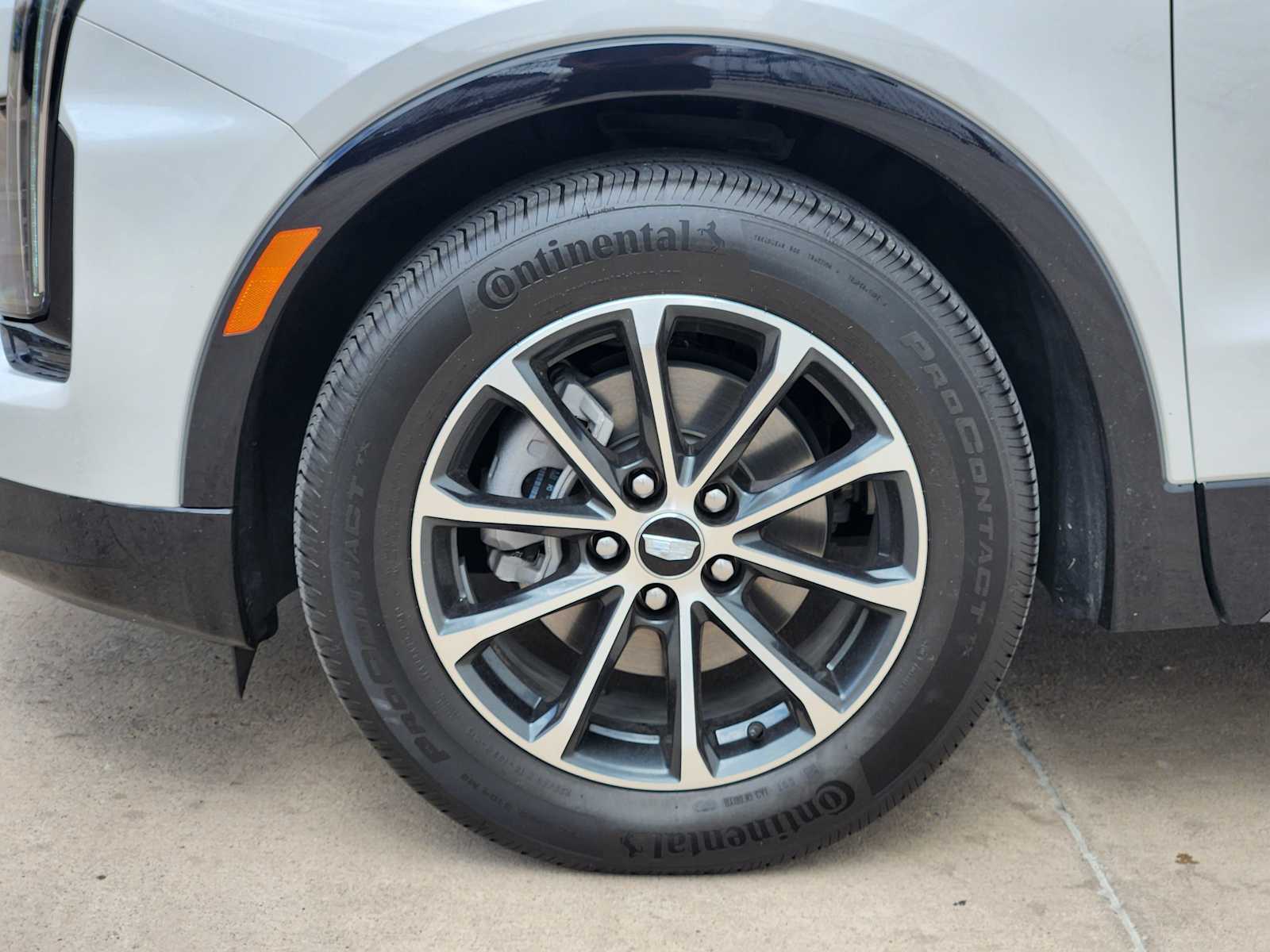 2025 Cadillac XT4 Sport photo 7