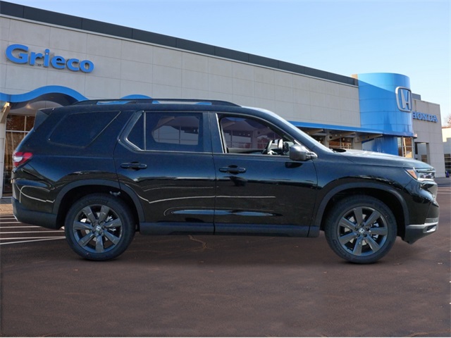 2025 Honda Pilot Sport photo 3