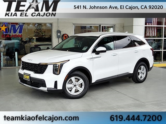 2025 Kia Sorento LX's photo