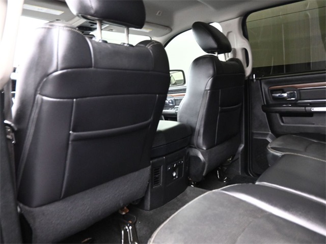 2017 Ram 1500 Laramie photo 12