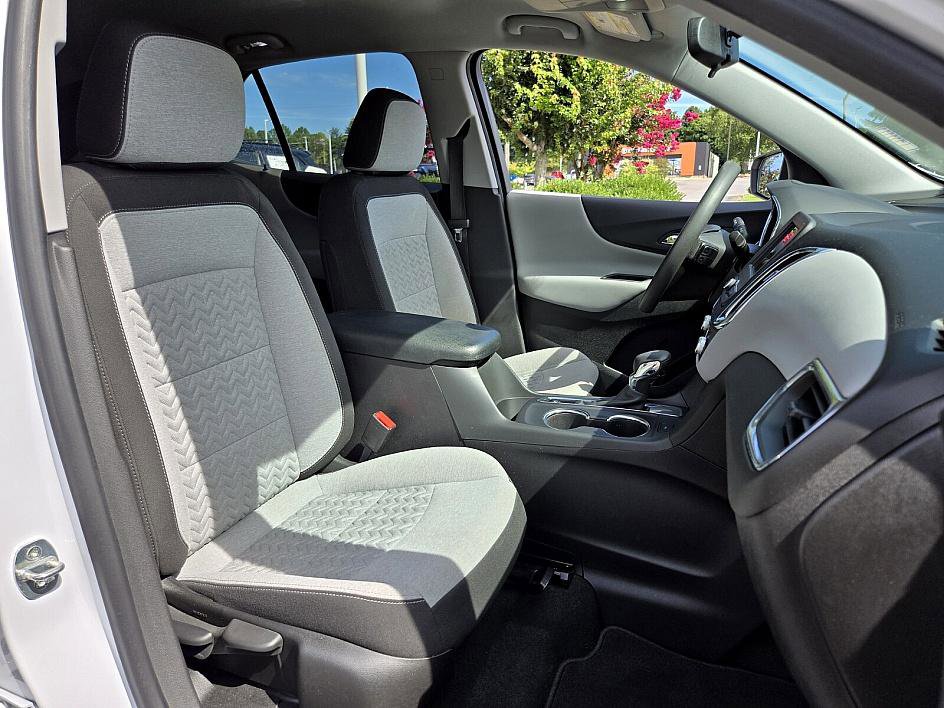 2022 Chevrolet Equinox LT photo 13
