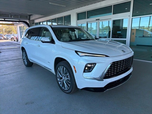 2025 Buick Enclave Avenir's photo