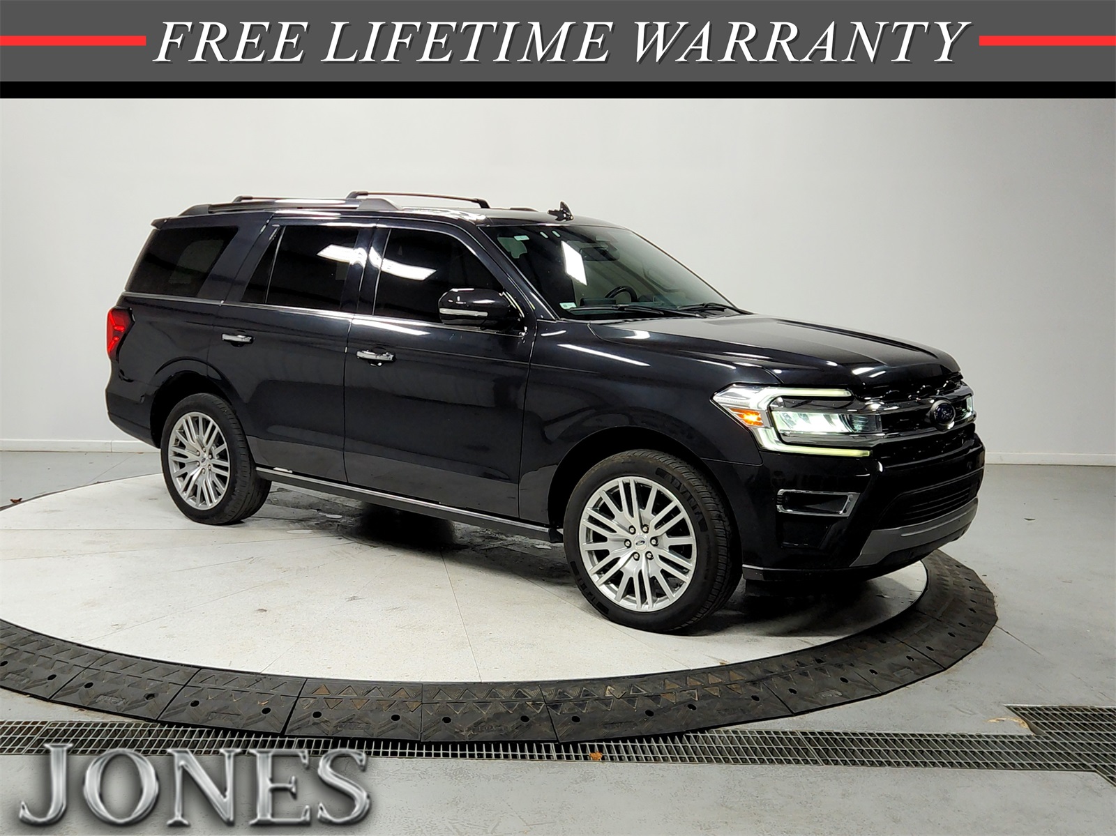 2024 Ford Expedition Limited's photo