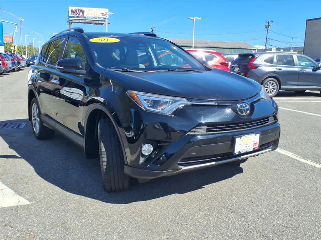 2017 Toyota RAV4 Limited SE Platinum photo 3