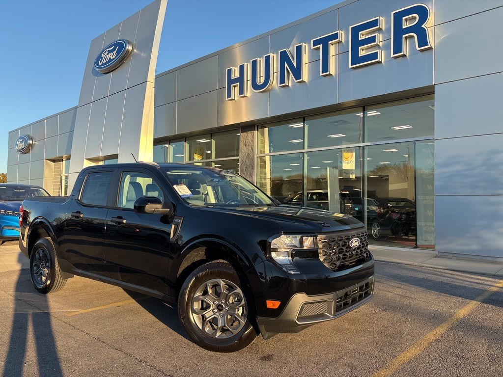 2025 Ford Maverick XLT's photo