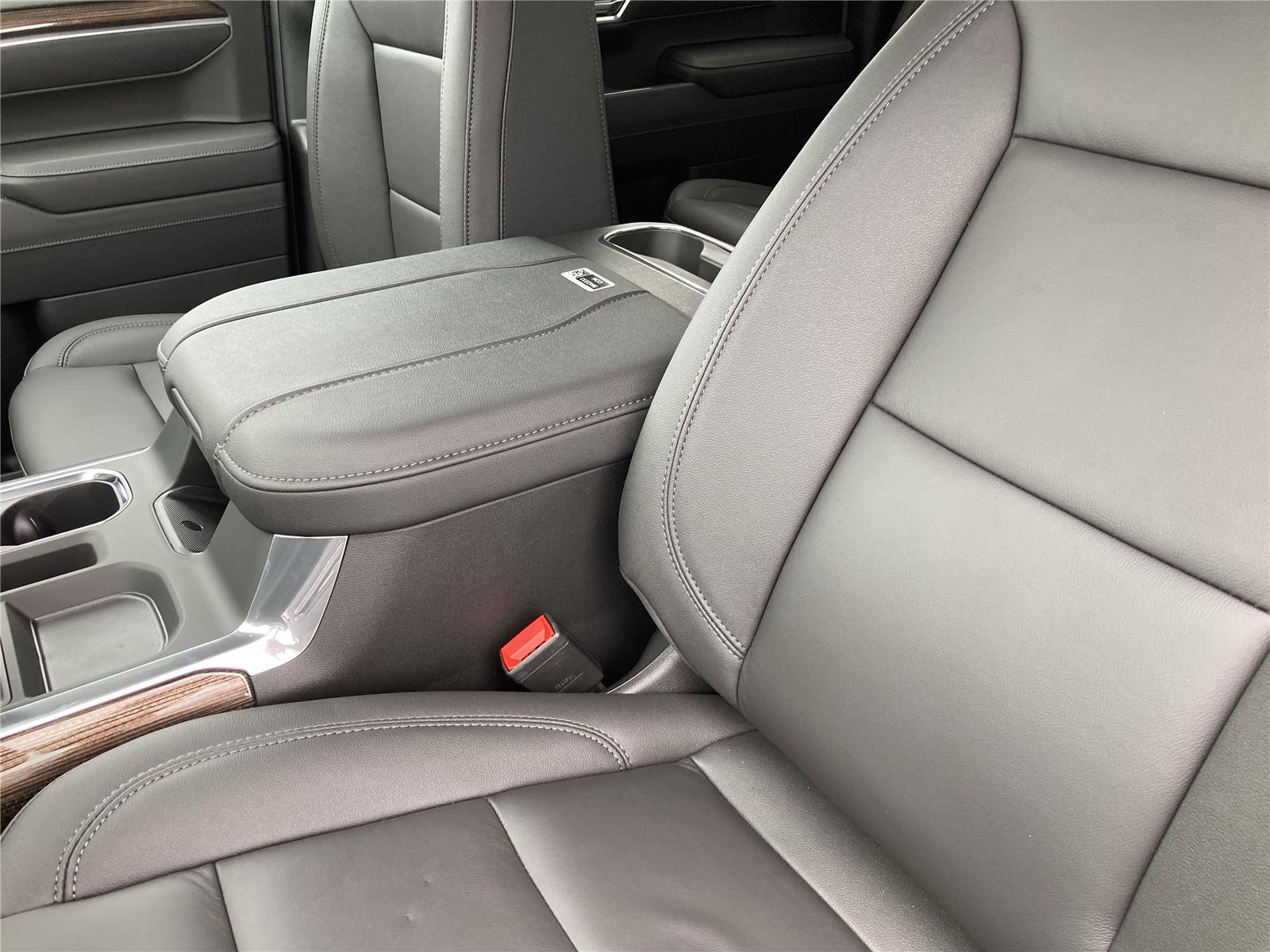 2026 Chevrolet Silverado 1500 LT photo 27