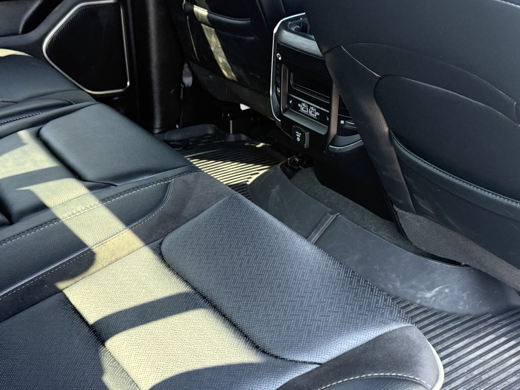 2024 Ram 1500 Laramie photo 25
