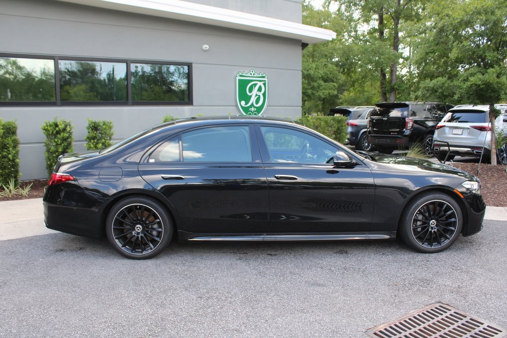 2025 Mercedes Benz S 450 580e 4MATIC photo 3