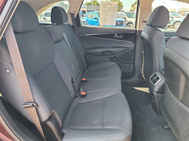 2020 Kia Sorento LX photo 14