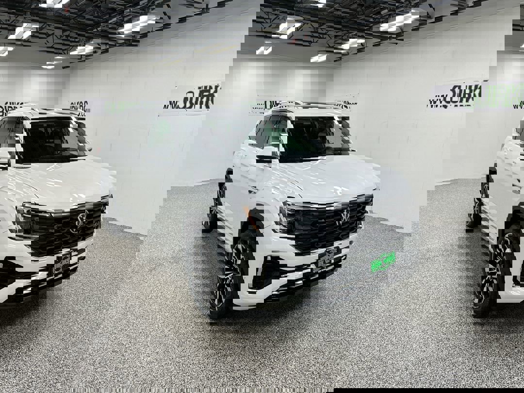 2026 Volkswagen Atlas SEL Premium R-Line's photo