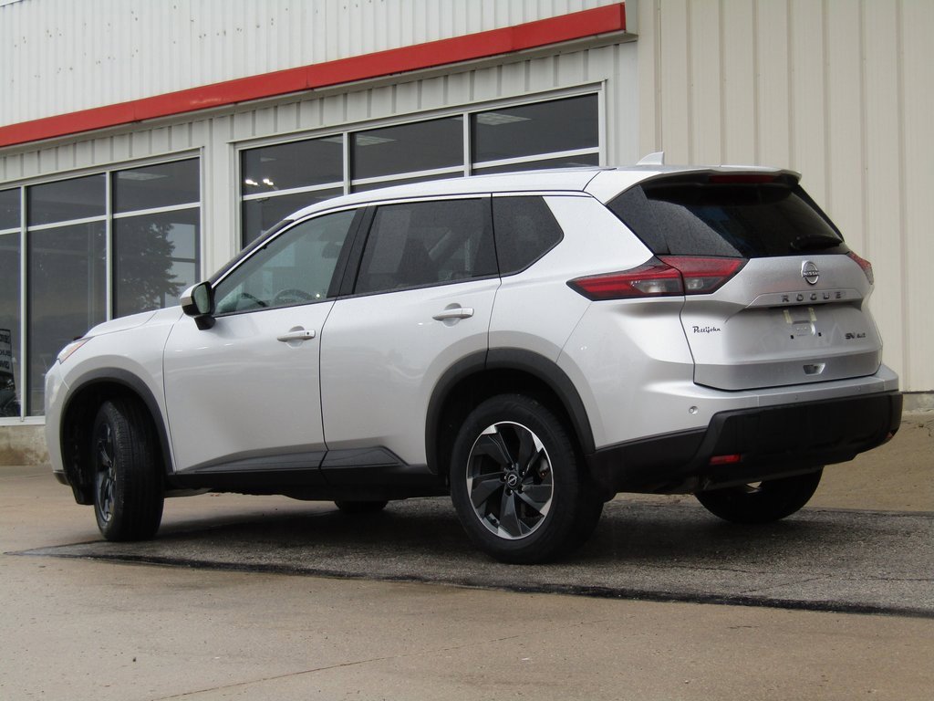 2024 Nissan Rogue SV photo 8