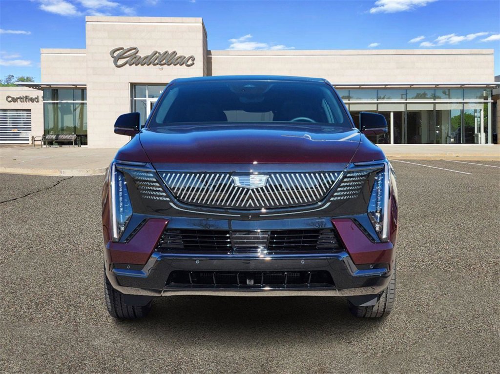 2025 Cadillac Escalade IQ Sport photo 2